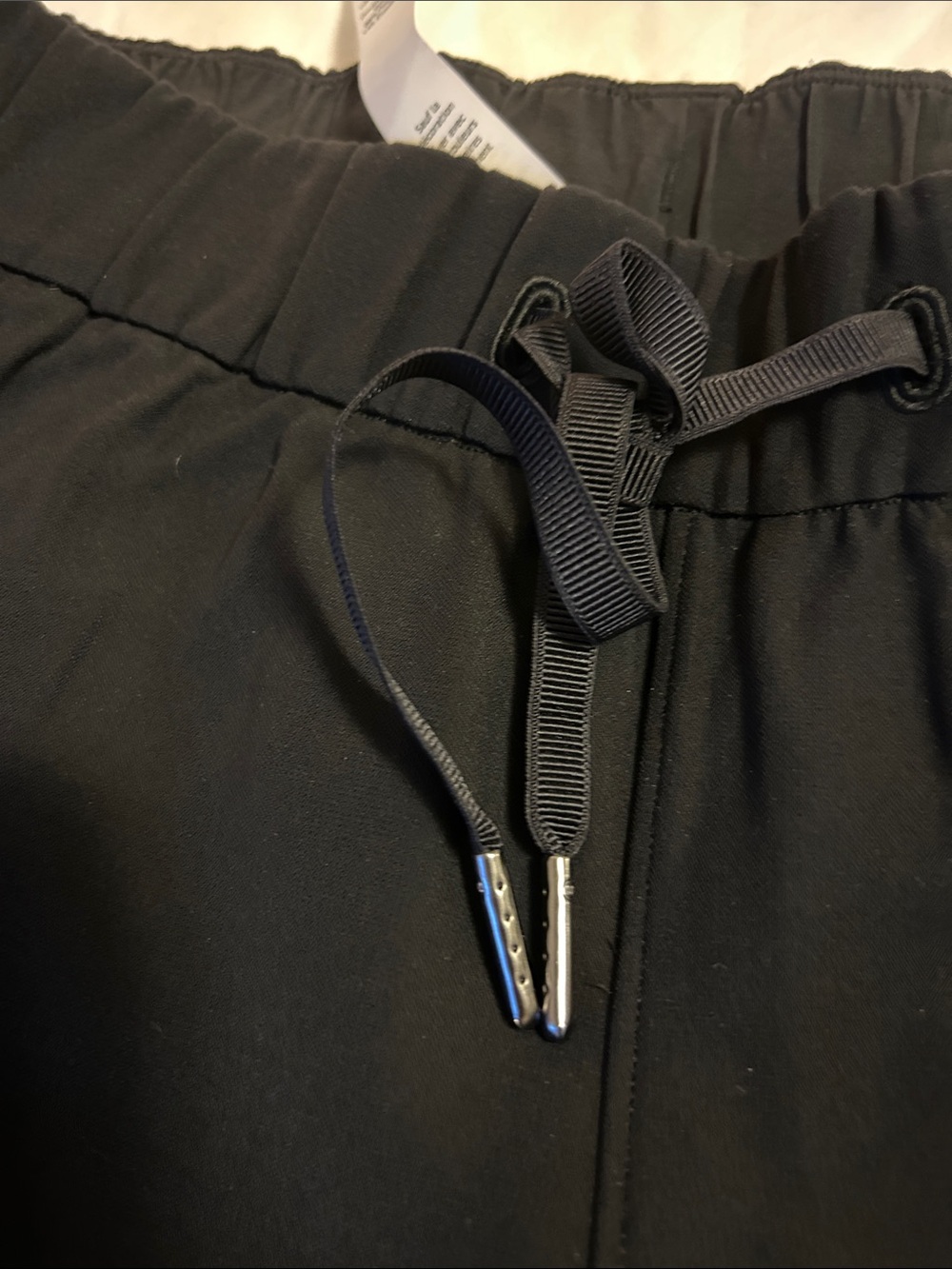 Lululemon On The Fly Pants Woven 27, NWOT, Size 4 - Picture 7 of 12
